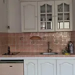 Esprit Vintage Avec Piscine, Proche Du Metro